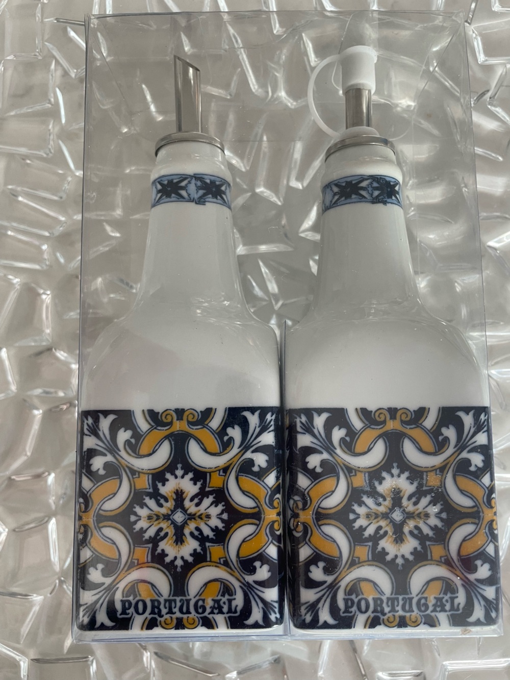 Portuguese Ceramic Oil& Vinegar Dispenser Set